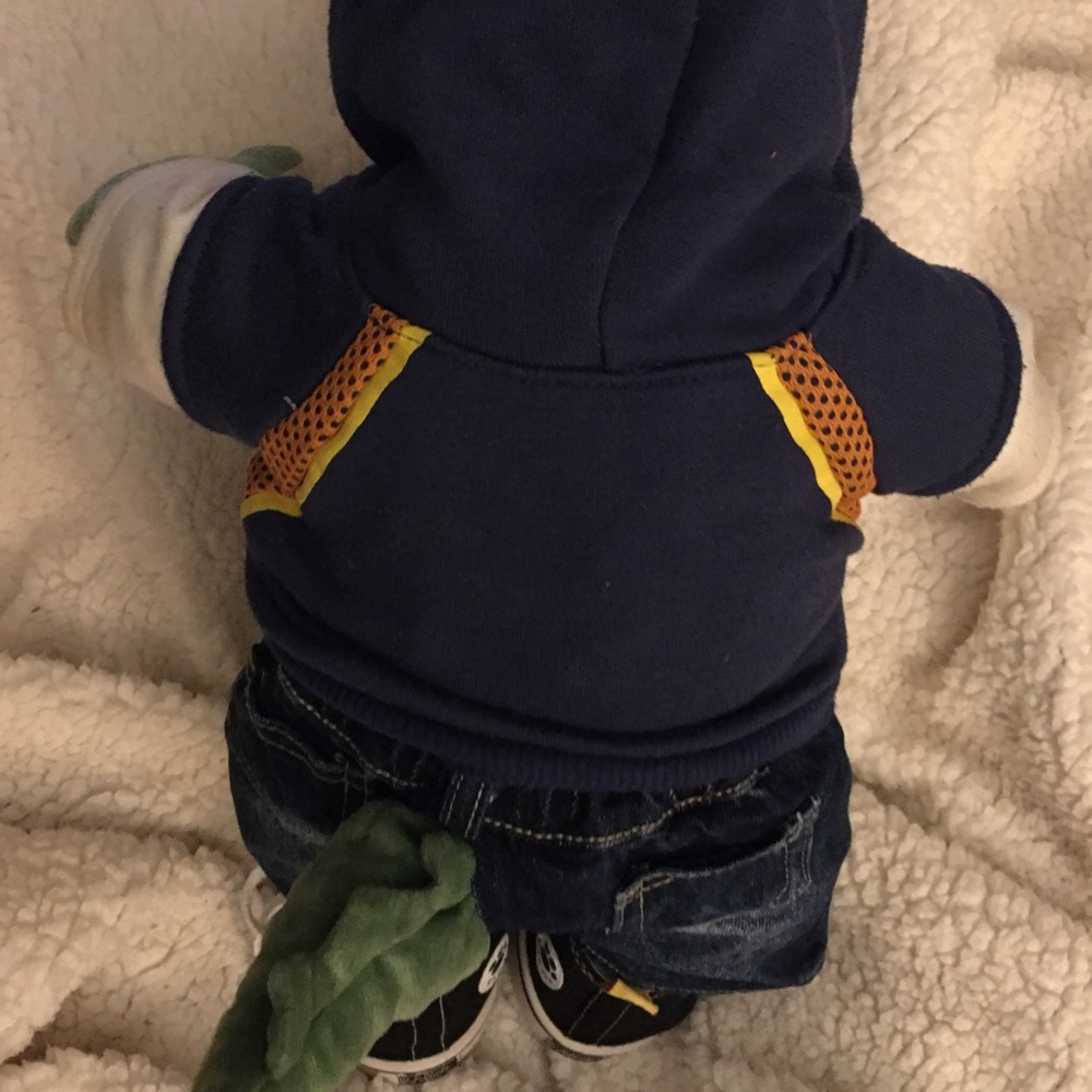 Stuffed Alligator🐊 - Picture 3 of 6